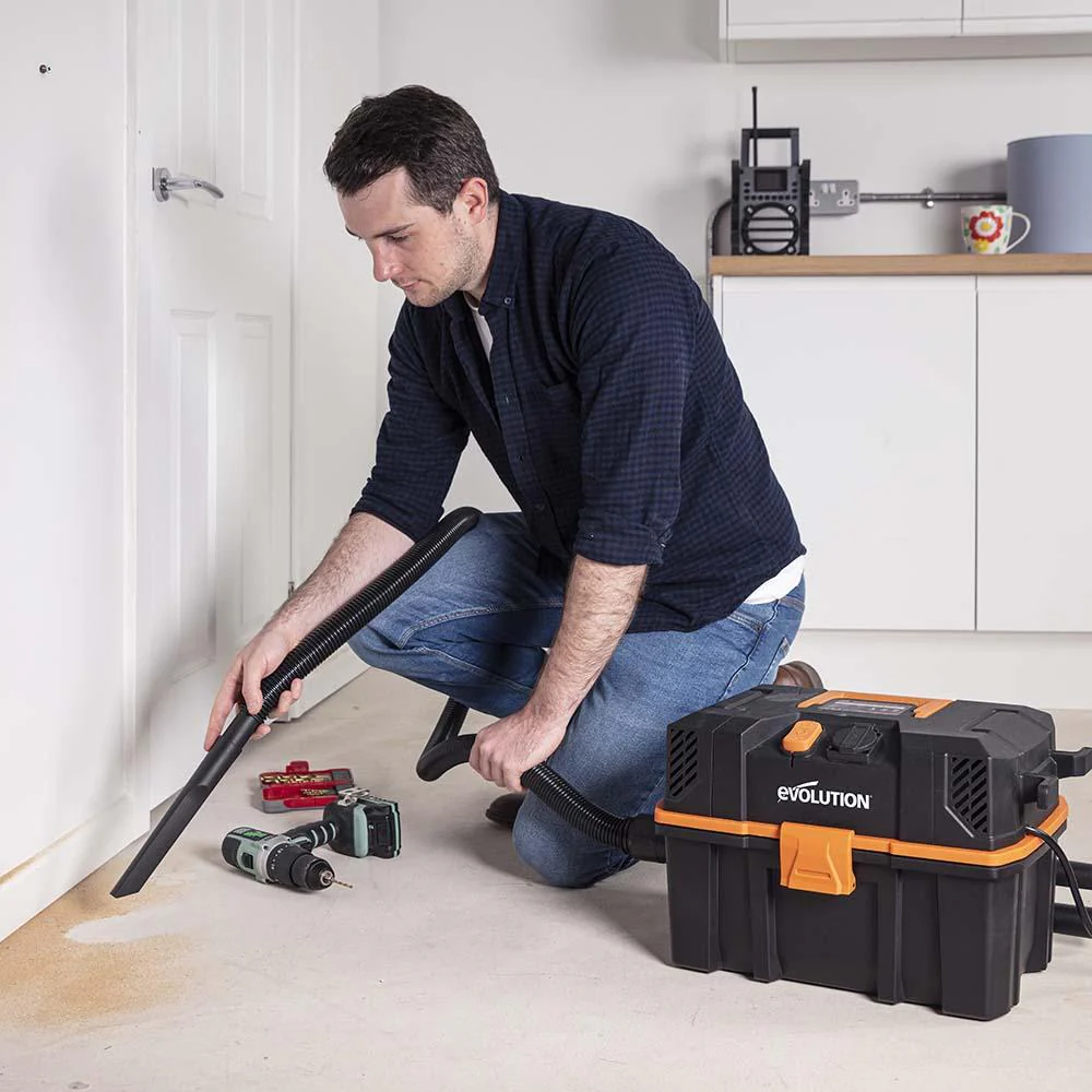 Evolution R15VAC 1000 Watt 15L Wet & Dry Workshop Vacuum Cleaner With 1700W Power Take-off - Image 7